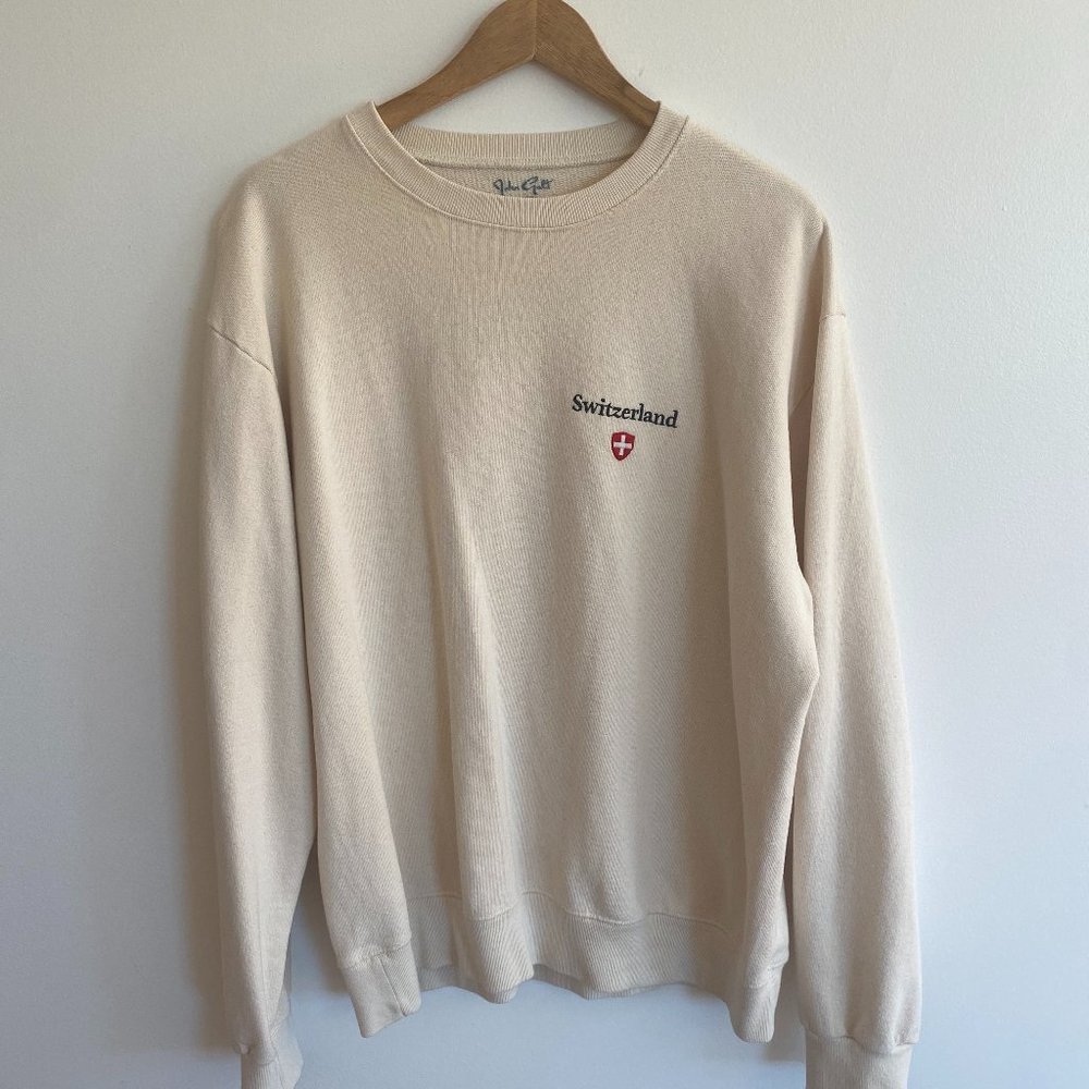 Brandy Melville Cream Switzerland sweatshirt